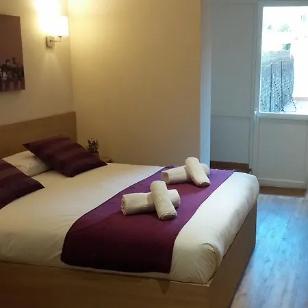 Travel 3* Barcelone