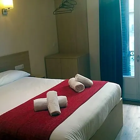 Travel 3* Barcelona